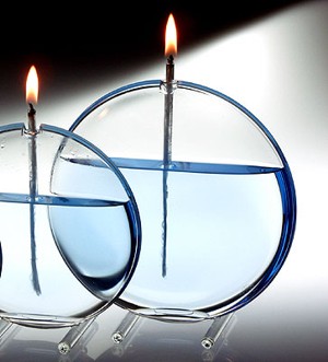 Illusion Light Oil Candle