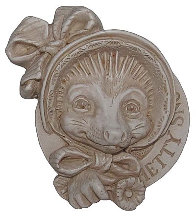 Hetty Snook Pin