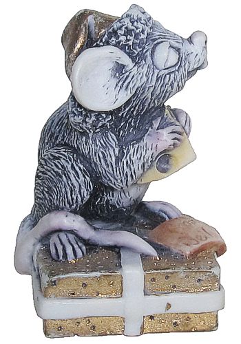 Kringle The Christmas Mouse - Gray w/ Gold Package