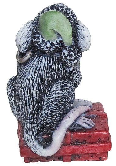 Kringle The Christmas Mouse - Black w/ Red Package