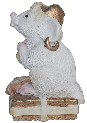 Kringle The Christmas Mouse - White w/ Gold Package