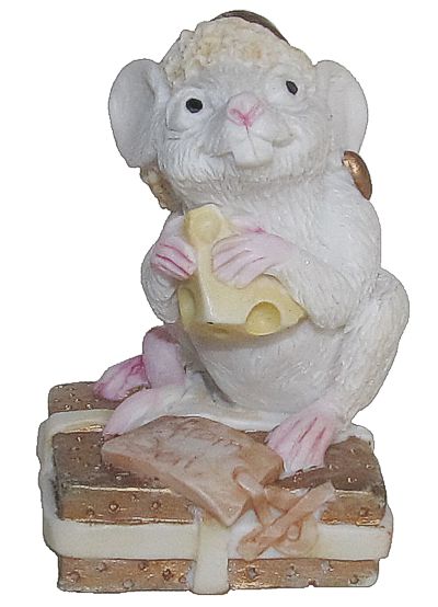 Kringle The Christmas Mouse - White w/ Gold Package
